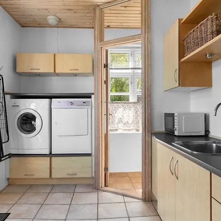 Goti - 850m From The Sea By Interhome *